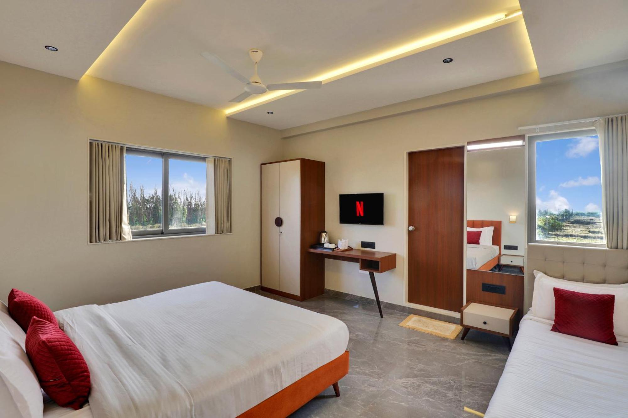 Goverdhan Greens Resort Dwarka L Hotels In Dwarka Eksteriør billede