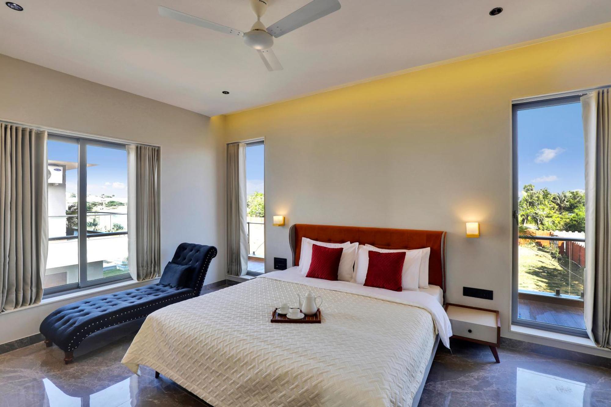 Goverdhan Greens Resort Dwarka L Hotels In Dwarka Eksteriør billede