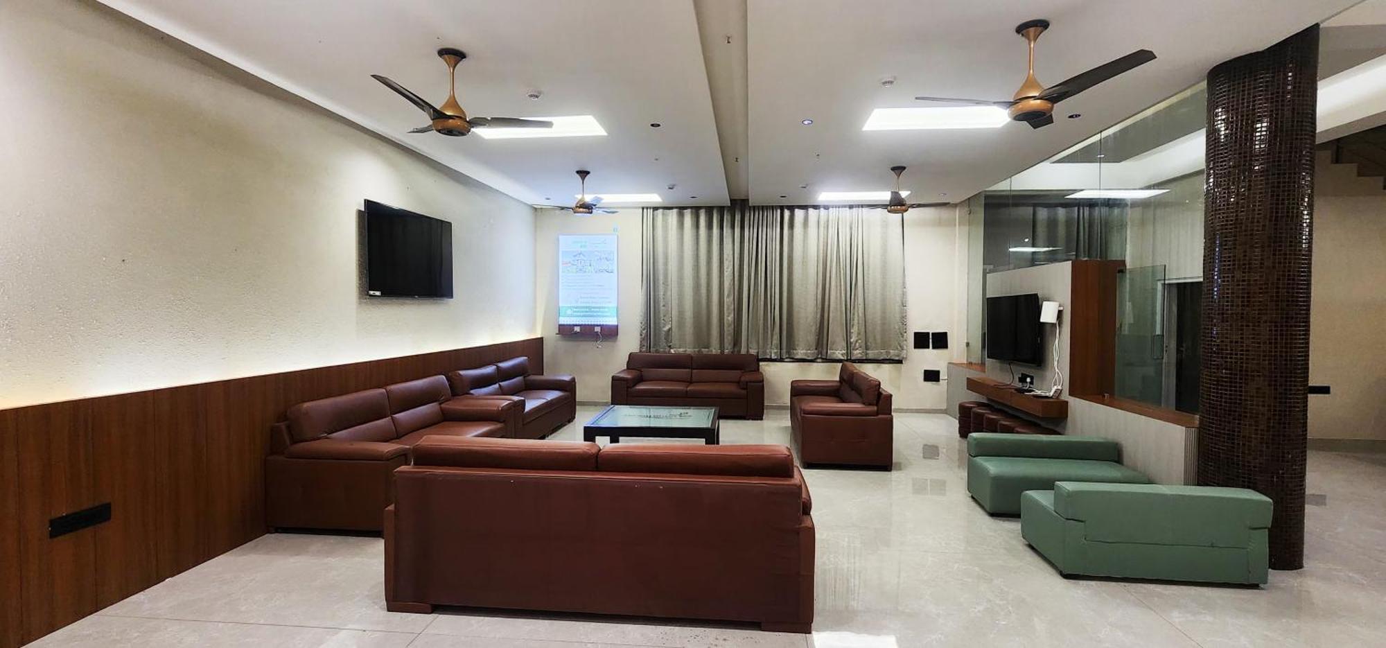 Goverdhan Greens Resort Dwarka L Hotels In Dwarka Eksteriør billede