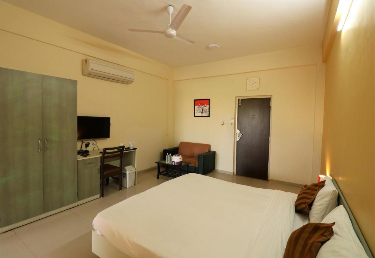 Goverdhan Greens Resort Dwarka L Hotels In Dwarka Eksteriør billede