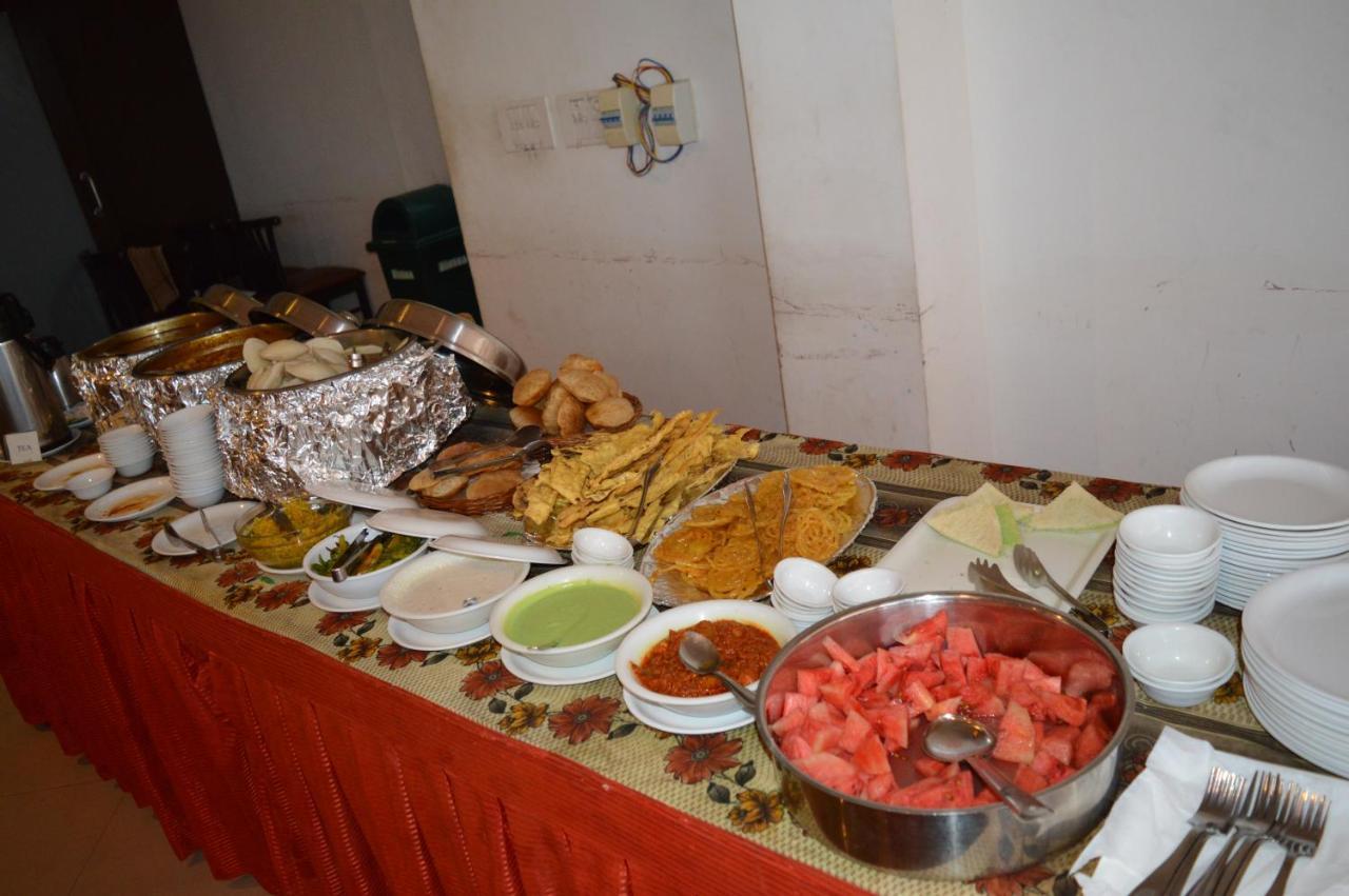 Goverdhan Greens Resort Dwarka L Hotels In Dwarka Eksteriør billede